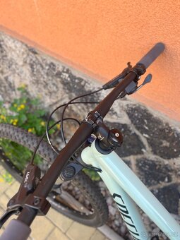 dámské kolo Specialized Rockhopper - 11