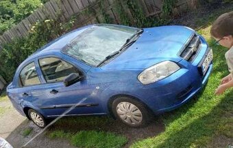 Prodám Chevrolet Aveo rok výroby 2007 - 11