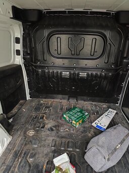 Fiat Doblo 1.6 JTD 77 KW - 11