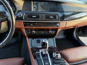 BMW M-Paket 525D 2013, plná výbava, pěkný stav - 11