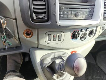 Renault Trafic 2.0 DCi long navigace klima TZ DPH - 11