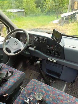 Prodám obytne auto karavan pro invalidy - 11