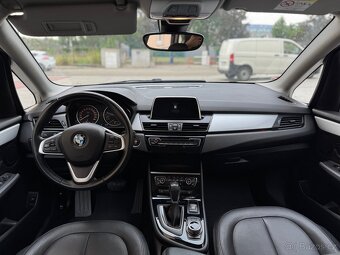 BMW 220d XDrive - 11