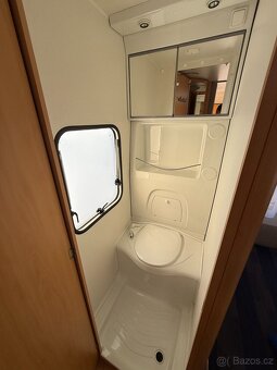 Cristal Sprint 450TF/1.200Kg/4MÍSTA/FR.POSTEL/R.V.2005 - 11