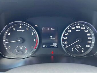 Hyundai i30, 1.5 T-GDI Smart AT - 11