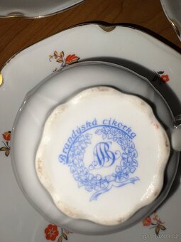 Porcelán, sklo - 11