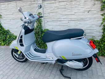 Vespa GTS 300 HPE r.v.2023 - 11