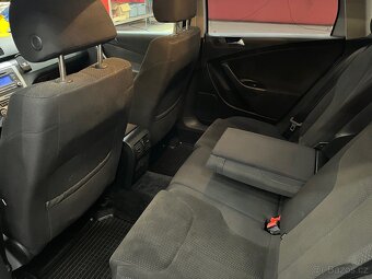 Volkswagen Passat B6 2.0 TDI - 11