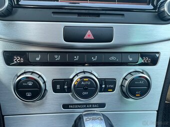 Volkswagen Passat B7 2.0tdi DSG 130kw,exclusive velká výbava - 11
