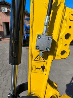 Bagr HN12C, mini bagr žlutý s dieslovým motorem - 11