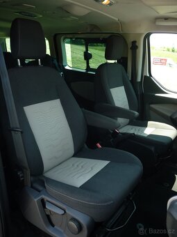 Ford TOURNEO CUSTOM 2.2TDCi 155Hp LONG 08/2015 8 MÍSTNÉ - 11