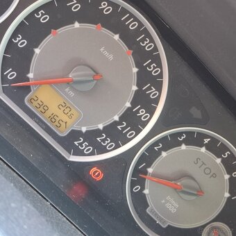 Citroën C5 / 2.0 HDI / 100 k.w / 2007 / - 11
