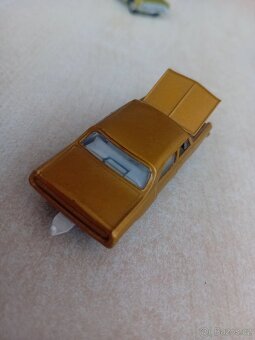 Autíčka MATCHBOX - 11