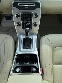 Volvo V70 T5 Bi-fuel 180kW - 11