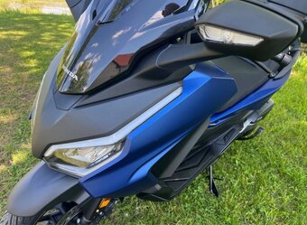 Prodám HONDA FORZA 125 ABS SMART TOP BOX - 11
