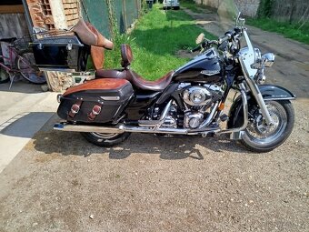 Harley Davidson Road King - 11