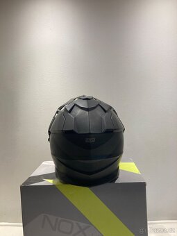 Helma/přilba NOX N312 - 11