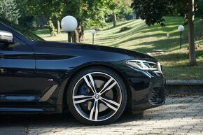 BMW Řada 5, M550i H/K 360° Šíbr Matrix HUD - 11
