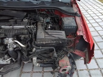 VW Passat B6 kombi Highline - 11