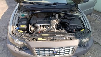 Volvo XC70 2.5T 154kW AWD typ motoru B5254T2 - 11