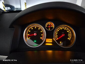 Opel Astra H 2.0T - 11