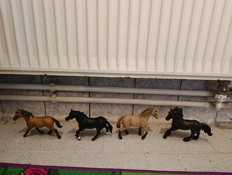 Schleich výprodej -30% 2/3 - 11