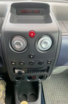 Berlingo 1,6 i 16V - 11