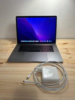 Apple MacBook Pro 2016 15” 256GB i7 16GB RAM - 11