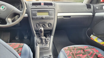 Škoda Octavia 2 1.9 TDi 77kw - 11