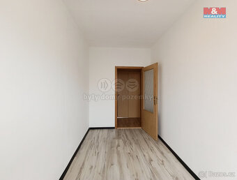 Pronájem bytu 3+1, 67 m², Jindřichův Hradec, ul. Kosmonautů - 11