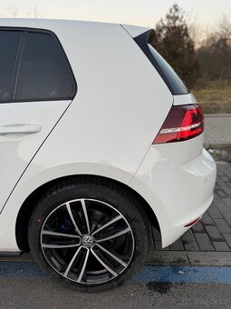 VW Golf GTE – plug-in hybrid - 11