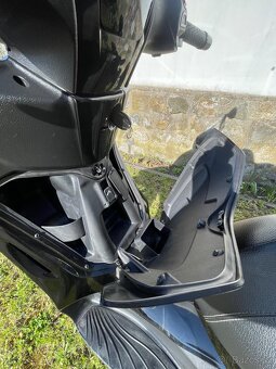 Piaggio Beverly 300 - 11