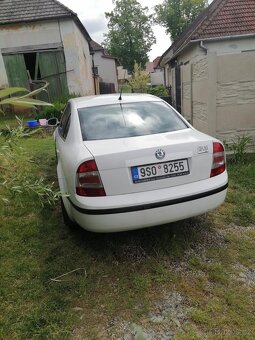 Prodám Škoda superb - 11