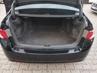 Honda Accord 2.2 - 11