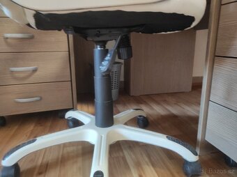 PC stůl a židle - 11