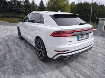 AUDI Q8 S LINE TOP VYBAVA ODPOCET DPH - 11