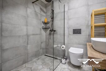 Prodej byty 2+kk, 42 m² - Praha - Karlín, ev.č. 717 - 11