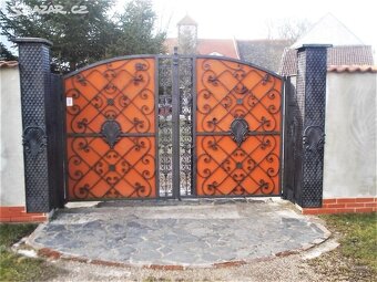 Dům a sklad ok Louny - 11