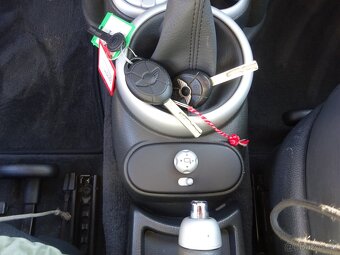 Mini Cooper 1.6i r.v.2005 (85 kw) - 11