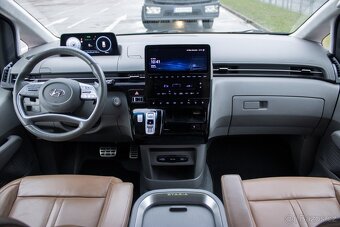 Hyundai Staria 2.2 CRDi Luxury 4x4 - 11