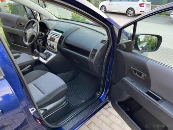 Mazda 5 - 11