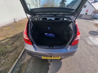 Hyundai i30 1.4i 80kw, tažné, klima - 11