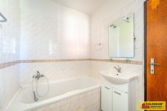 Brod nad Dyjí, RD 6+1, rekonstrukce, solární panely, garáž,  - 11