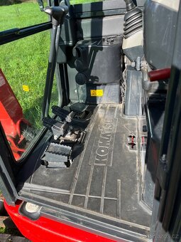 Bagřík KOMATSU PC16R-3HS - 11