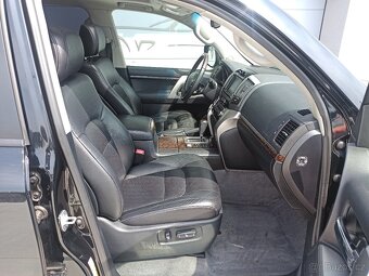 TOYOTA LAND CRUISER 200 4.5D V8 200kW - 11