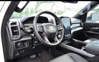 DODGE RAM 1500 LARAMIE SPORT 4x4, 5.7 HEMI 2024 - 11