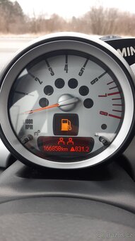 Mini cooper R56 1.6 16v 88kw super stav - 11