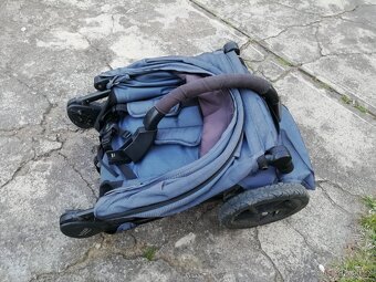 Kočárek Britax - 11