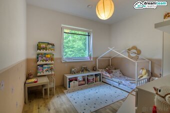 Sympatický bungalov 4+kk s moderním designem - 3 ložnice, te - 11