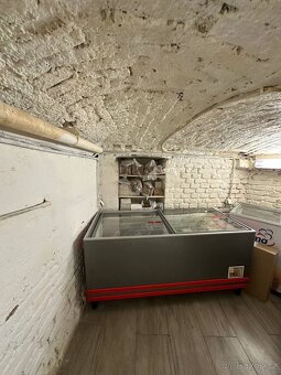 Pronájem komerčních prostor za odstupné – Praha 10, Vršovice - 11